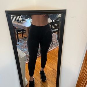 Lululemon leggings w/ side mesh paneling